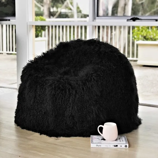 Pouf En Peau d'Agneau Du Tibet Noir